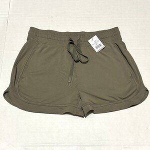 NWT Recreation Womens Green Shorts